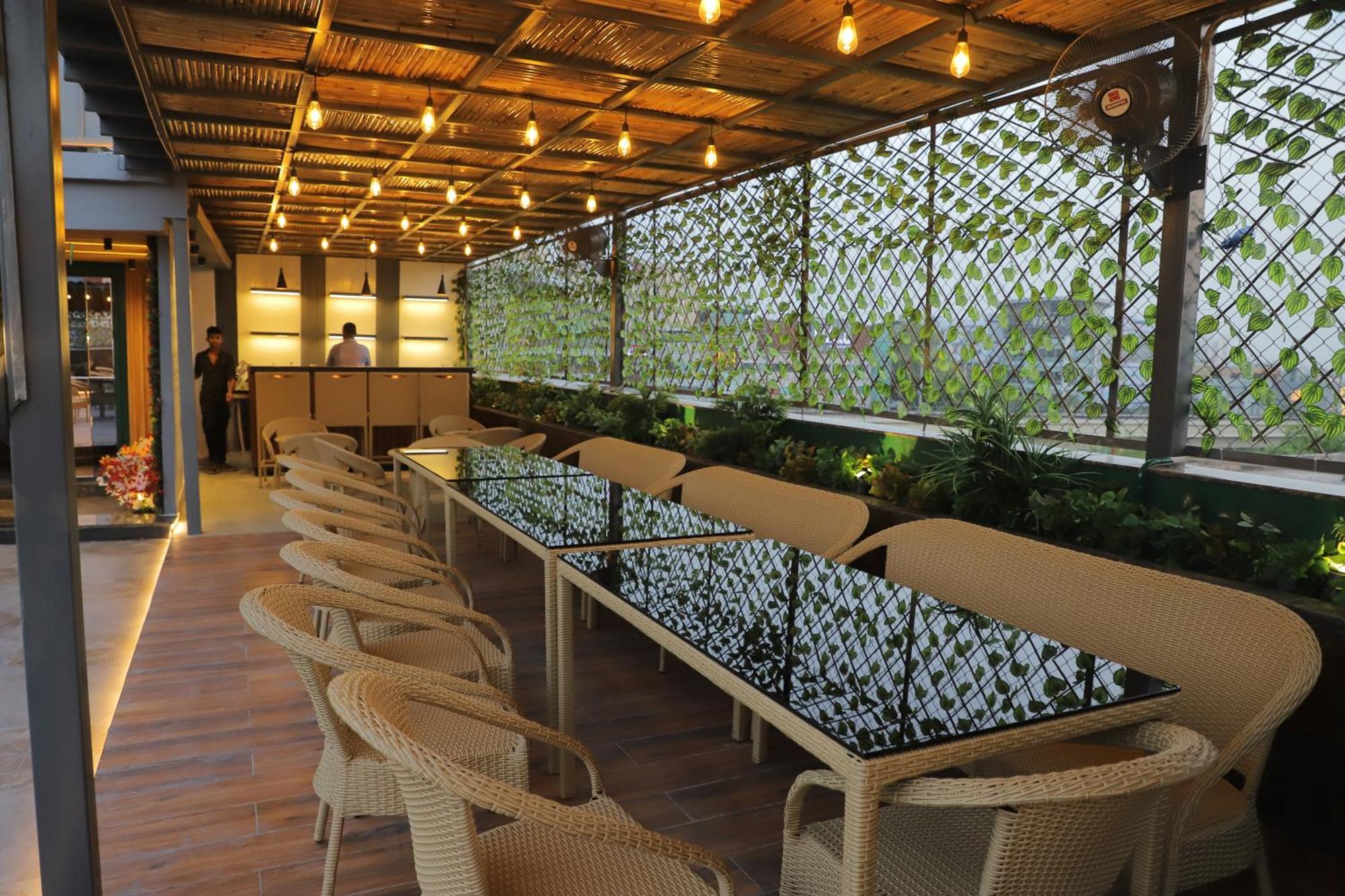 Hotel Haris Mg Road Gurugram Gurgaon Esterno foto
