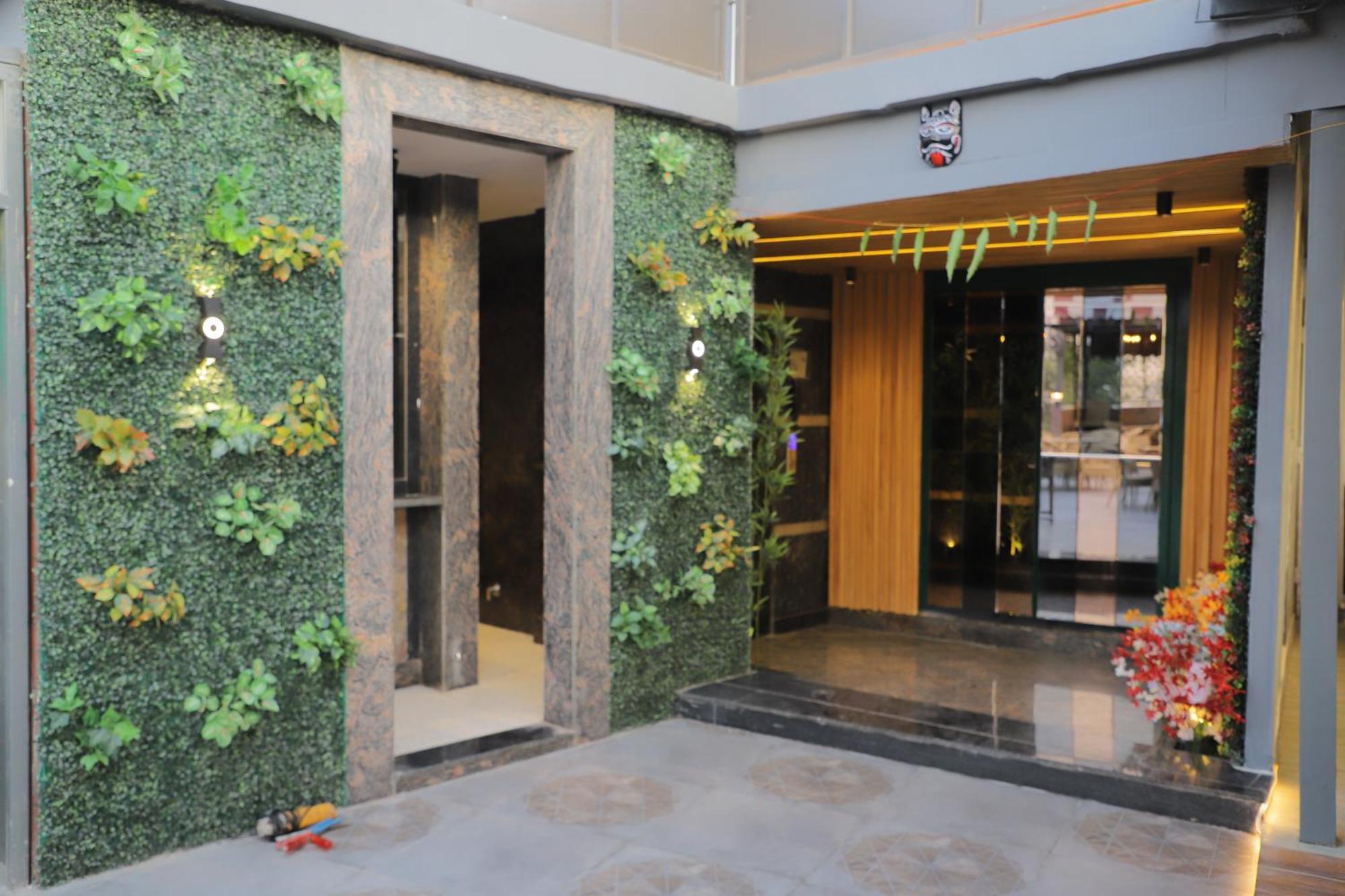 Hotel Haris Mg Road Gurugram Gurgaon Esterno foto