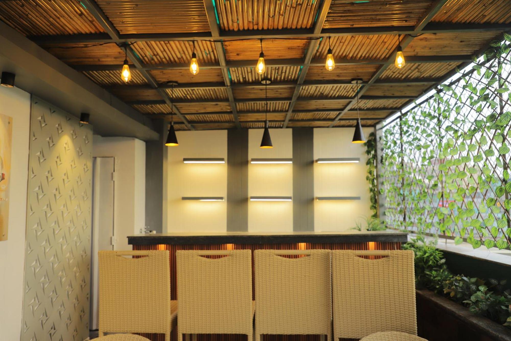 Hotel Haris Mg Road Gurugram Gurgaon Esterno foto
