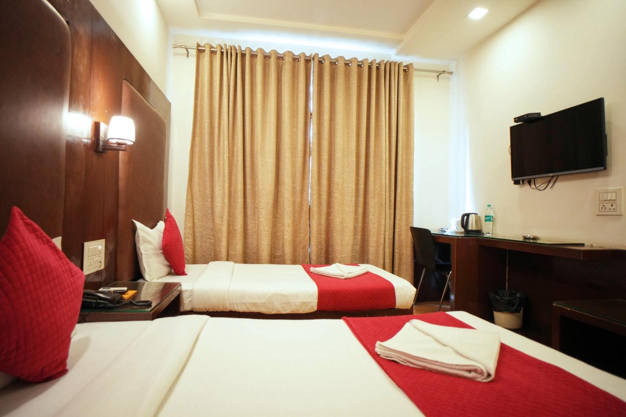Hotel Haris Mg Road Gurugram Gurgaon Esterno foto