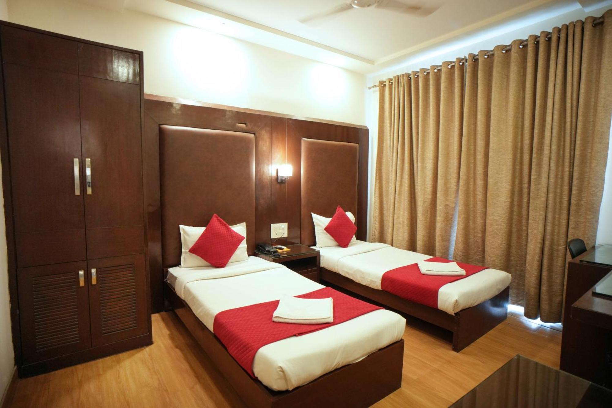 Hotel Haris Mg Road Gurugram Gurgaon Esterno foto