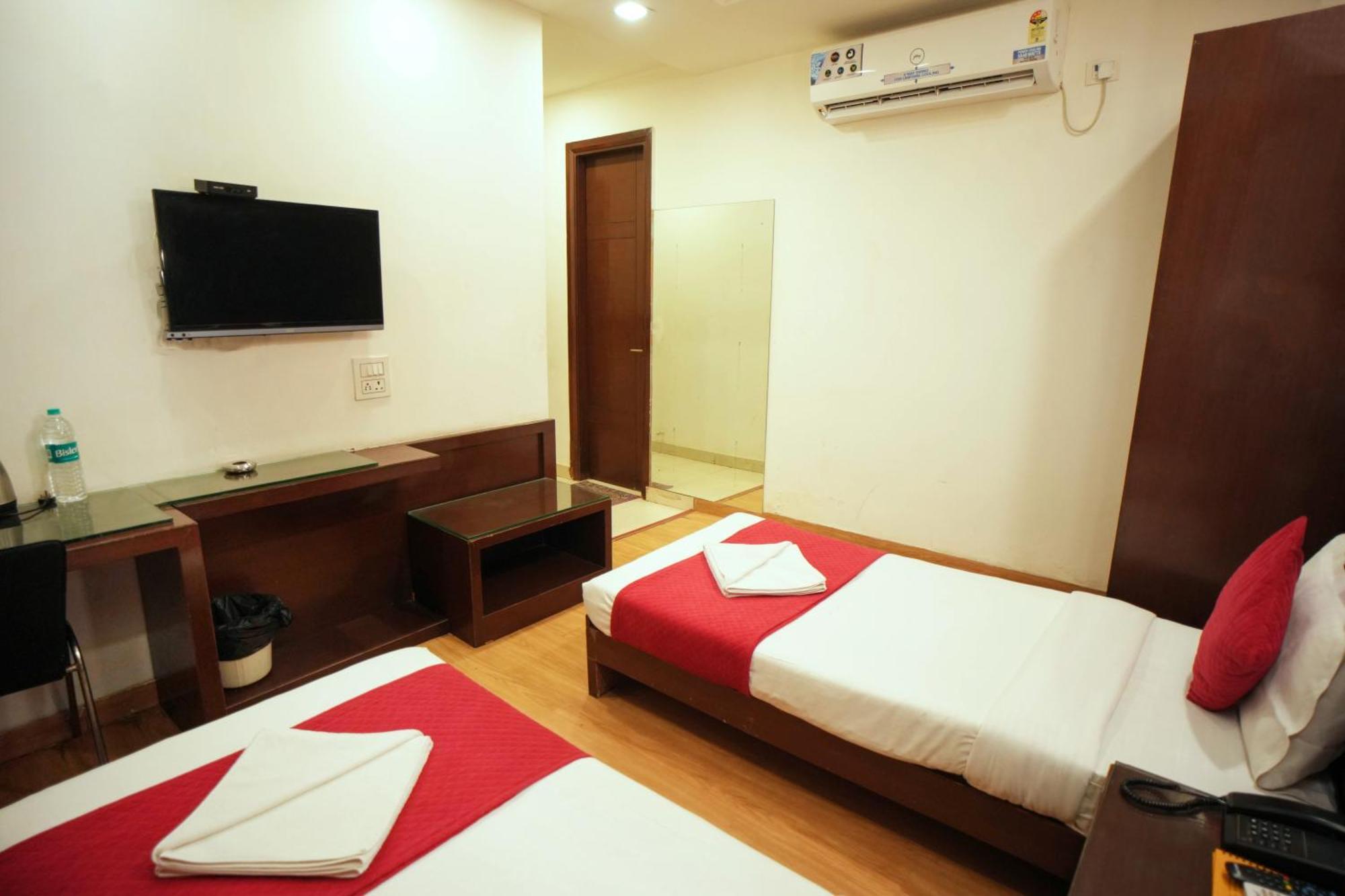 Hotel Haris Mg Road Gurugram Gurgaon Esterno foto