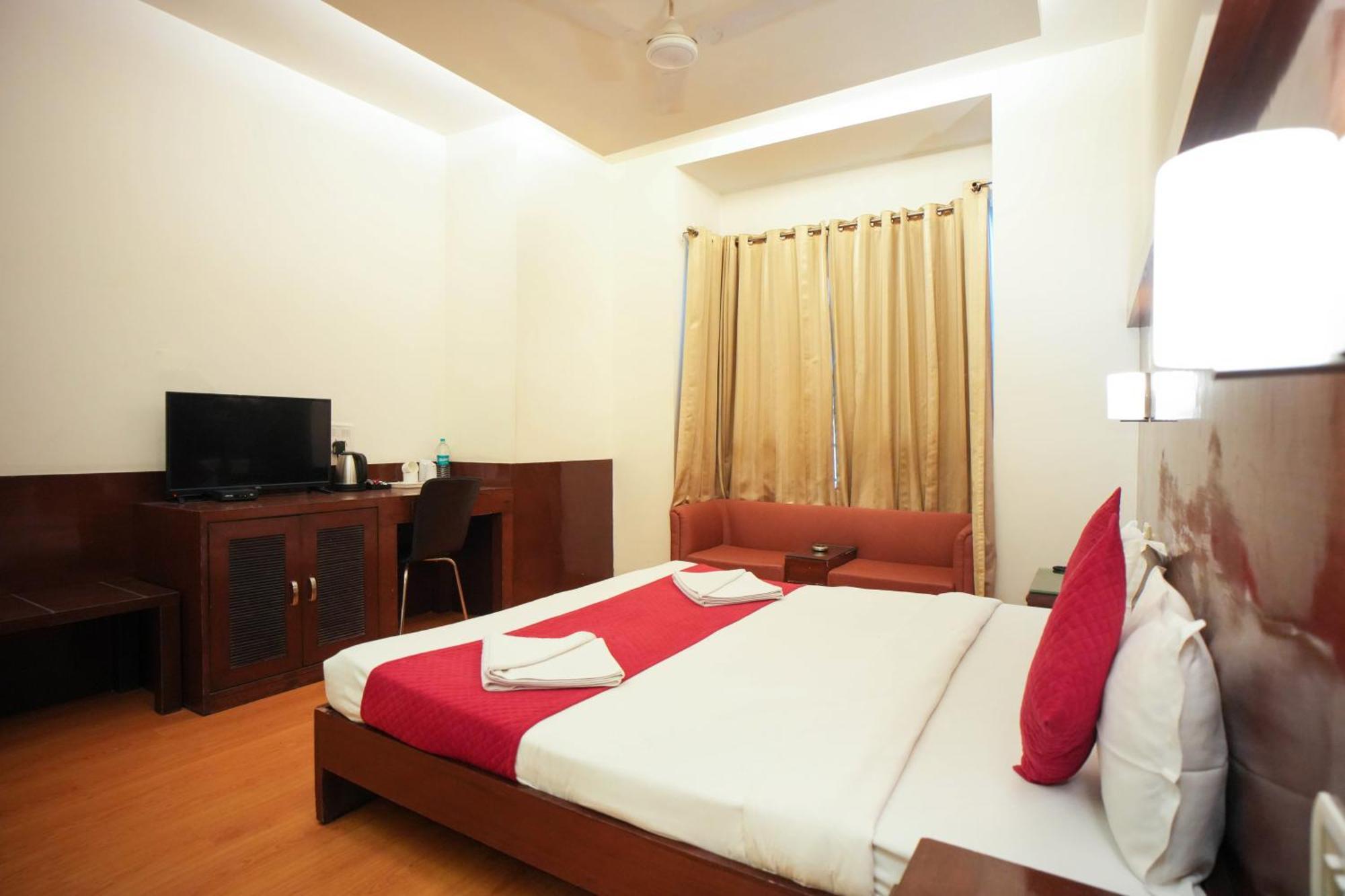 Hotel Haris Mg Road Gurugram Gurgaon Esterno foto