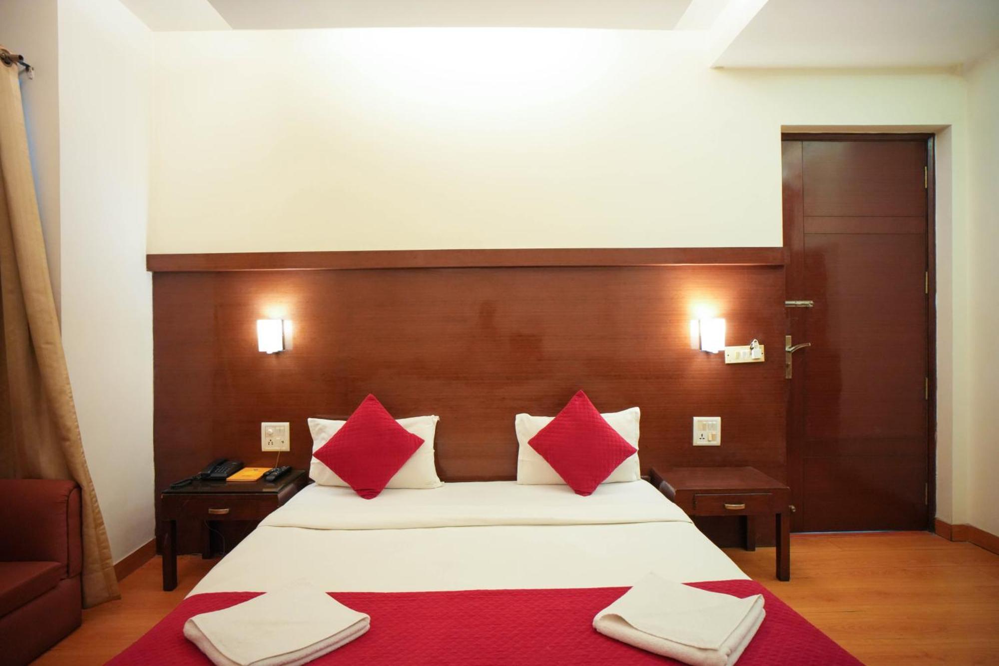 Hotel Haris Mg Road Gurugram Gurgaon Esterno foto