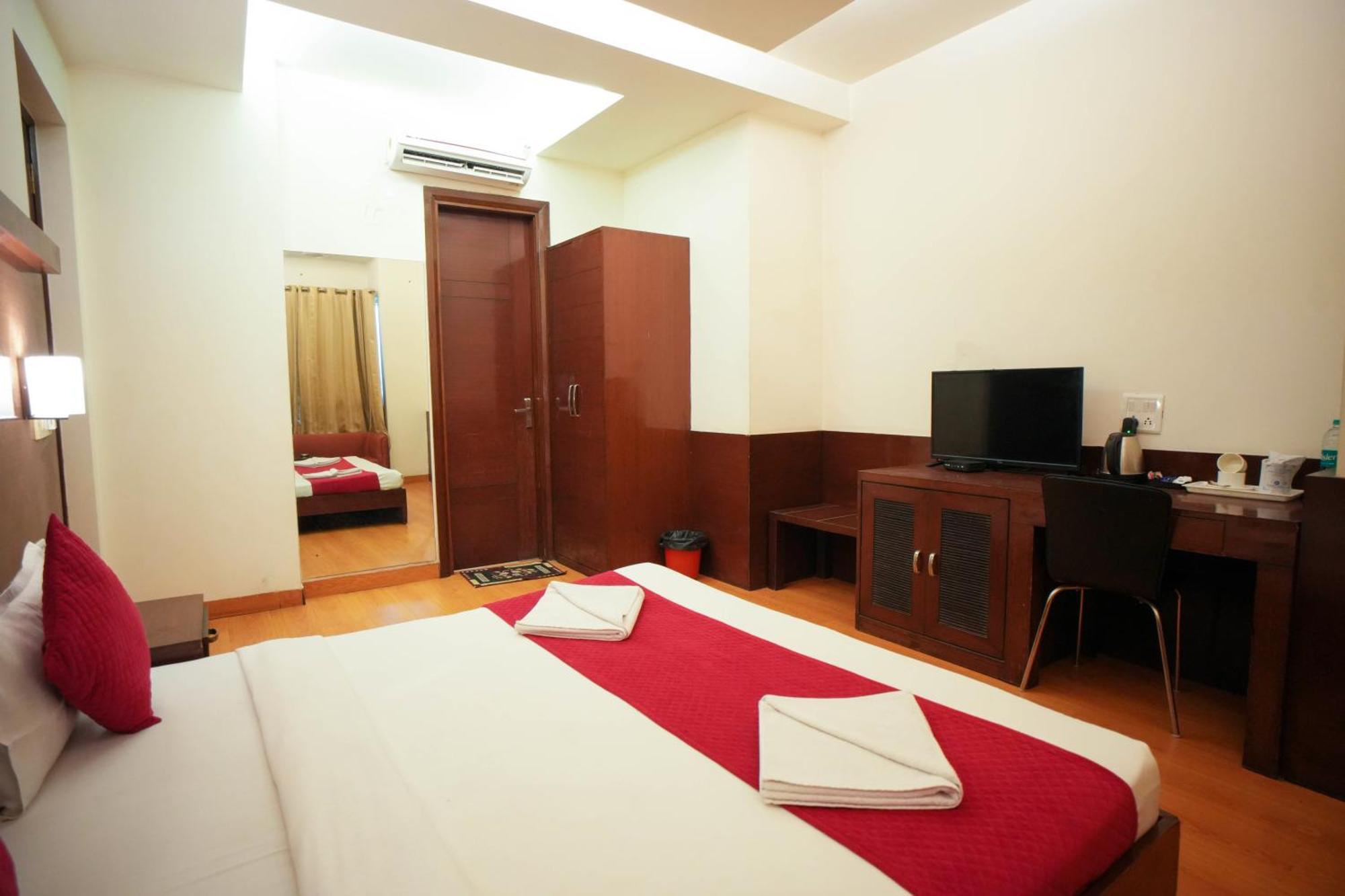 Hotel Haris Mg Road Gurugram Gurgaon Esterno foto